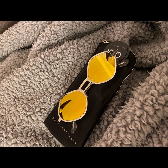 Quay Australia Accessories - Quay Australia x Kylie Purple Honey Sunnies
